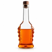 Butelka Bukareszt 250 ml + korek – jedna butelka Bukareszt z ozdobnymi bokami i korkiem, bursztynowy płyn, białe tło